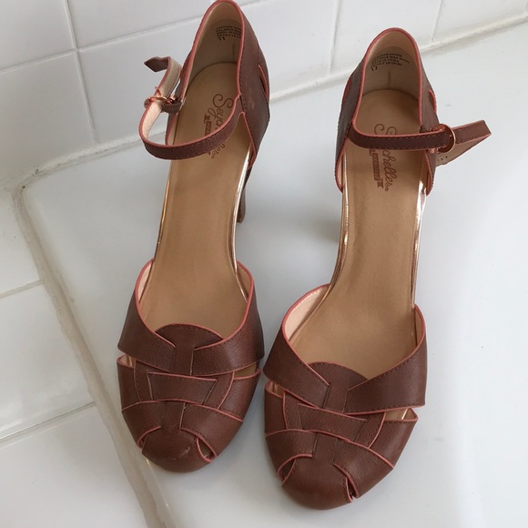 Seychelles Shoes - Gorgeous heeled sandals by Seychelles. Brand new!